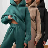 Rinnova il tuo look autunnale con il set da jogging in due pezzi AMY