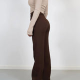 Migliora il tuo stile autunnale con i pantaloni chic a gamba larga da donna di AMY